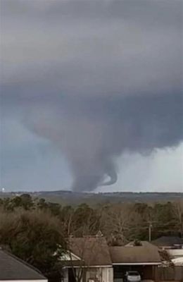 Twister -  z nieokiełznanymi wirtami i niezwykłą miłością do pogody!